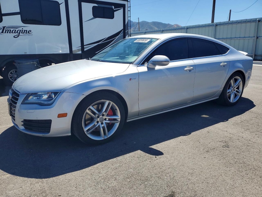 Vue de 2012 AUDI A7 PRESTIGE, angle 1