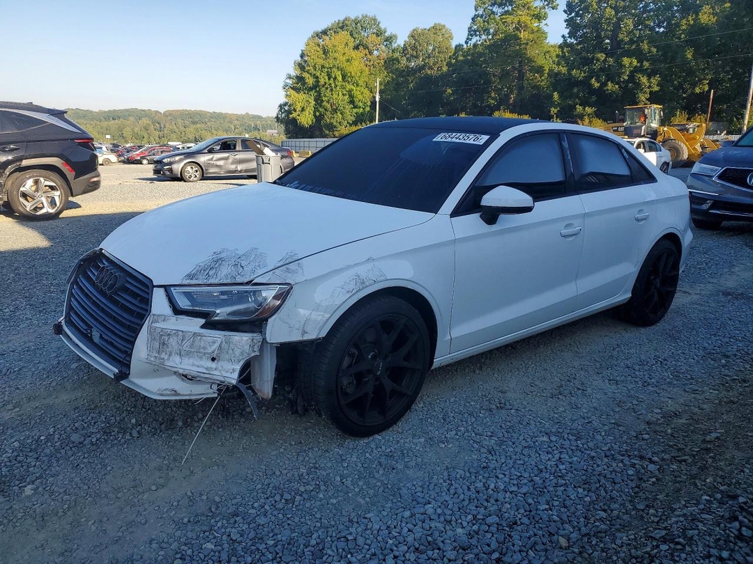 Vue de 2020 AUDI A3 PREMIUM, angle 1