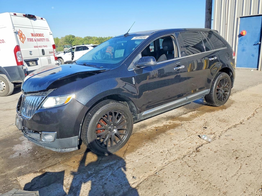 Вид 2013 LINCOLN MKX, угол 1