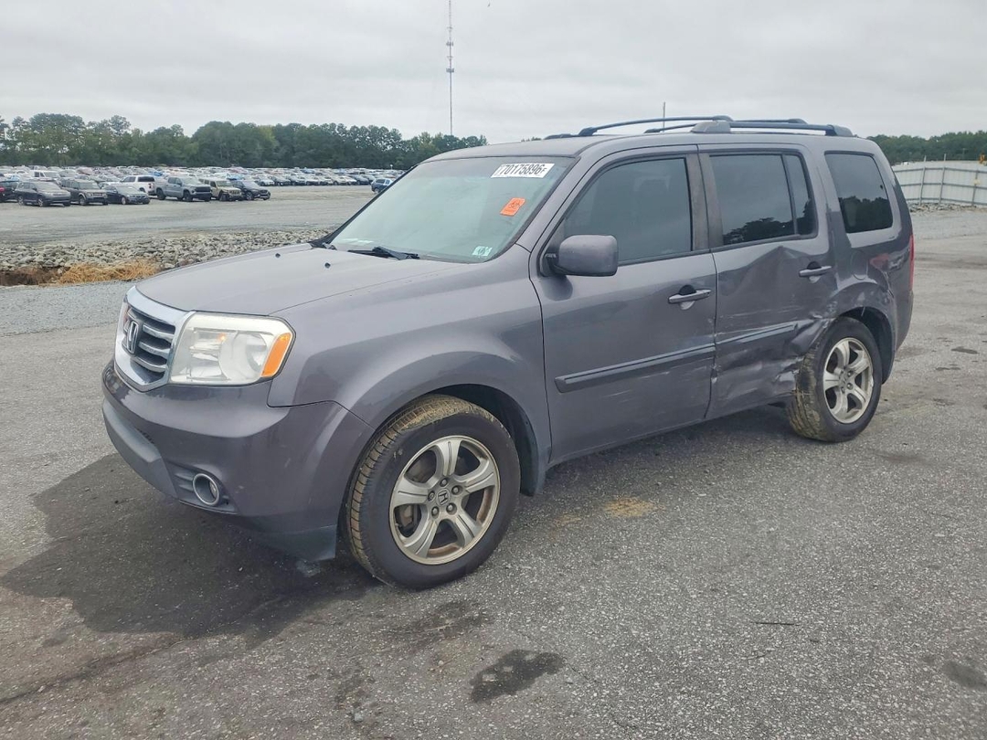 Вид 2014 HONDA PILOT EX, угол 1