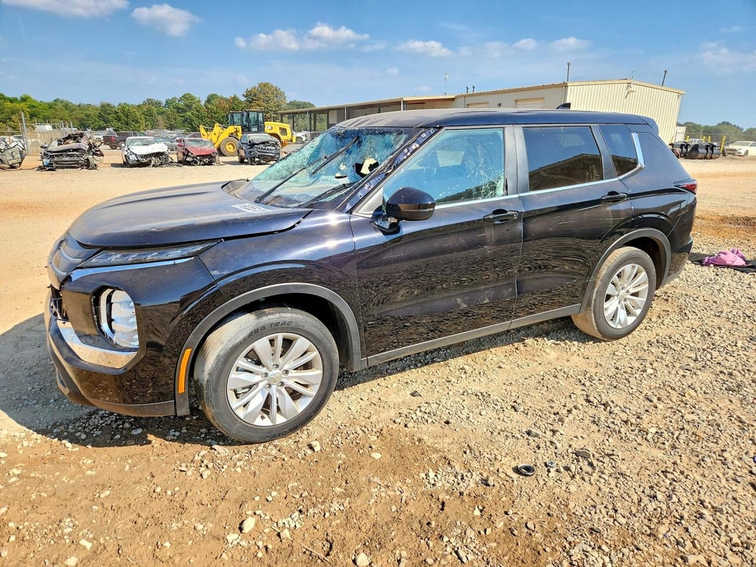 Vue de 2026 MITSUBISHI OUTLANDER ES, angle 1