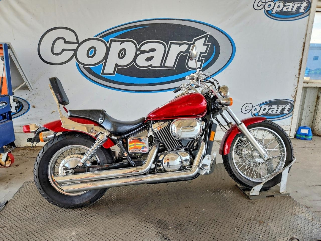 منظر 2003 HONDA VT750 DCB، زاوية 1