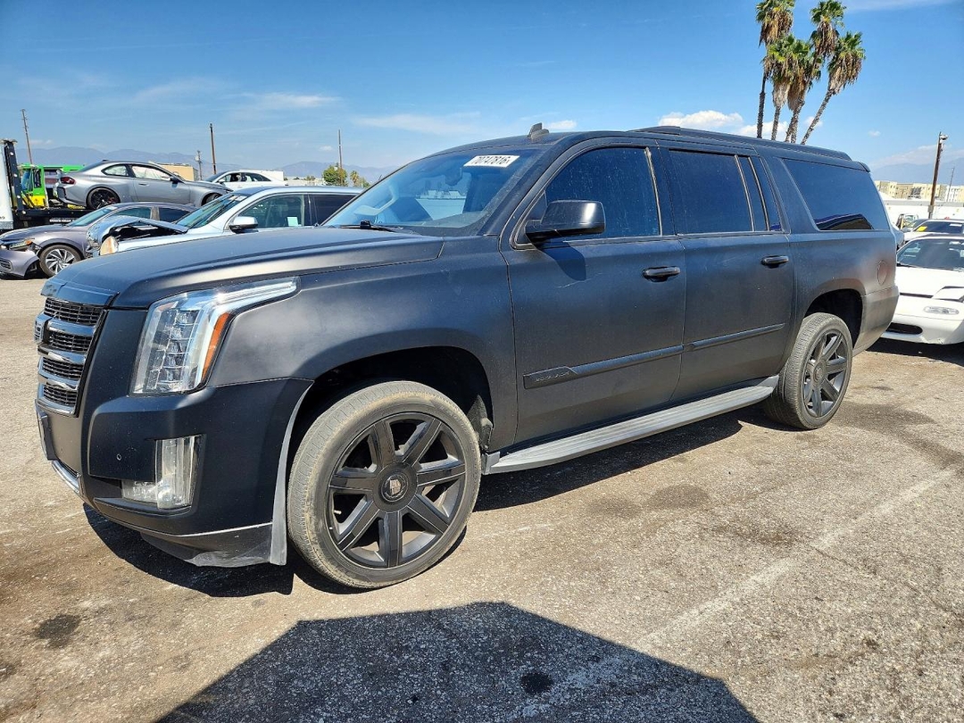 Vue de 2015 CADILLAC ESCALADE ESV LUXURY, angle 1