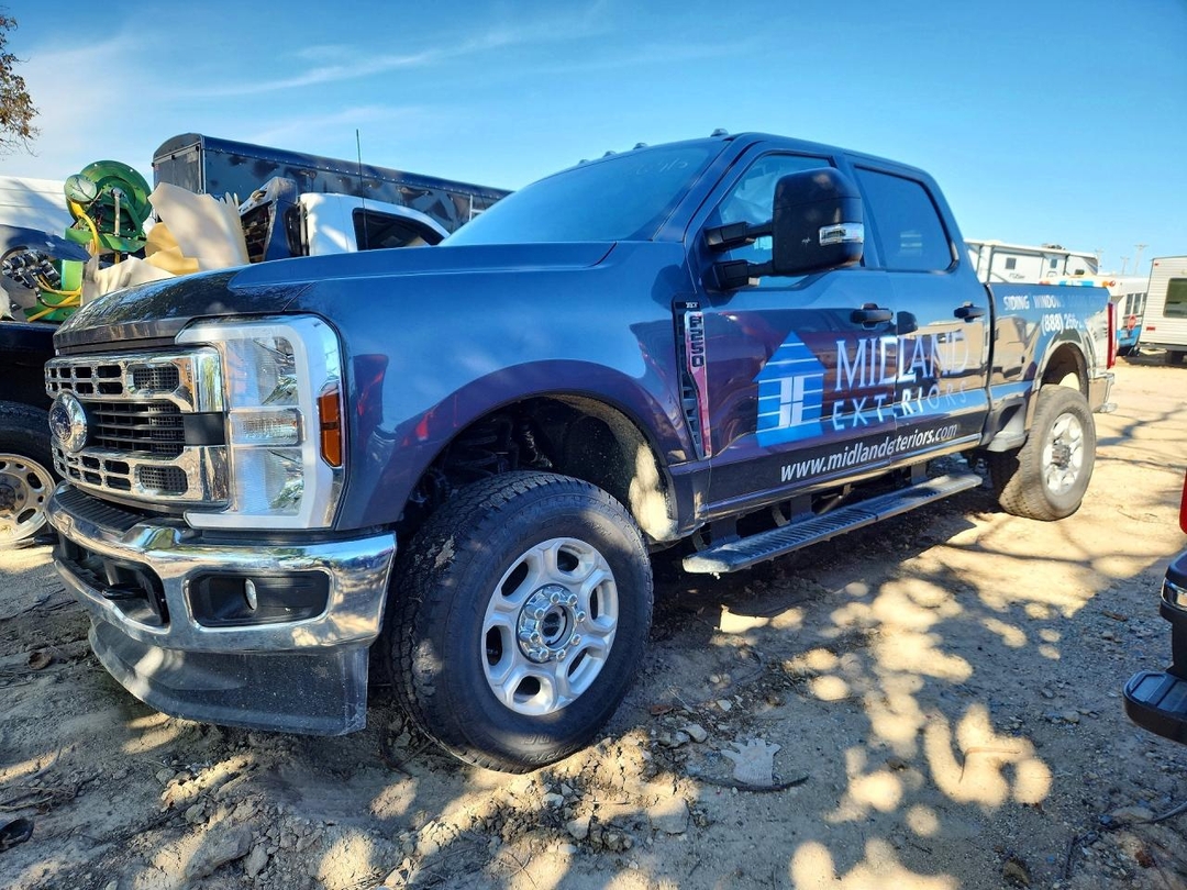 Vue de 2026 FORD F250 SUPER DUTY, angle 1