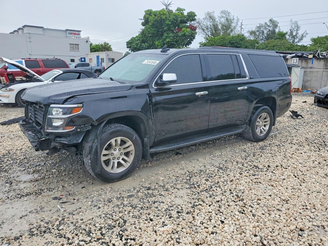 Vedere 2019 CHEVROLET SUBURBAN C1500 LT, unghi 1