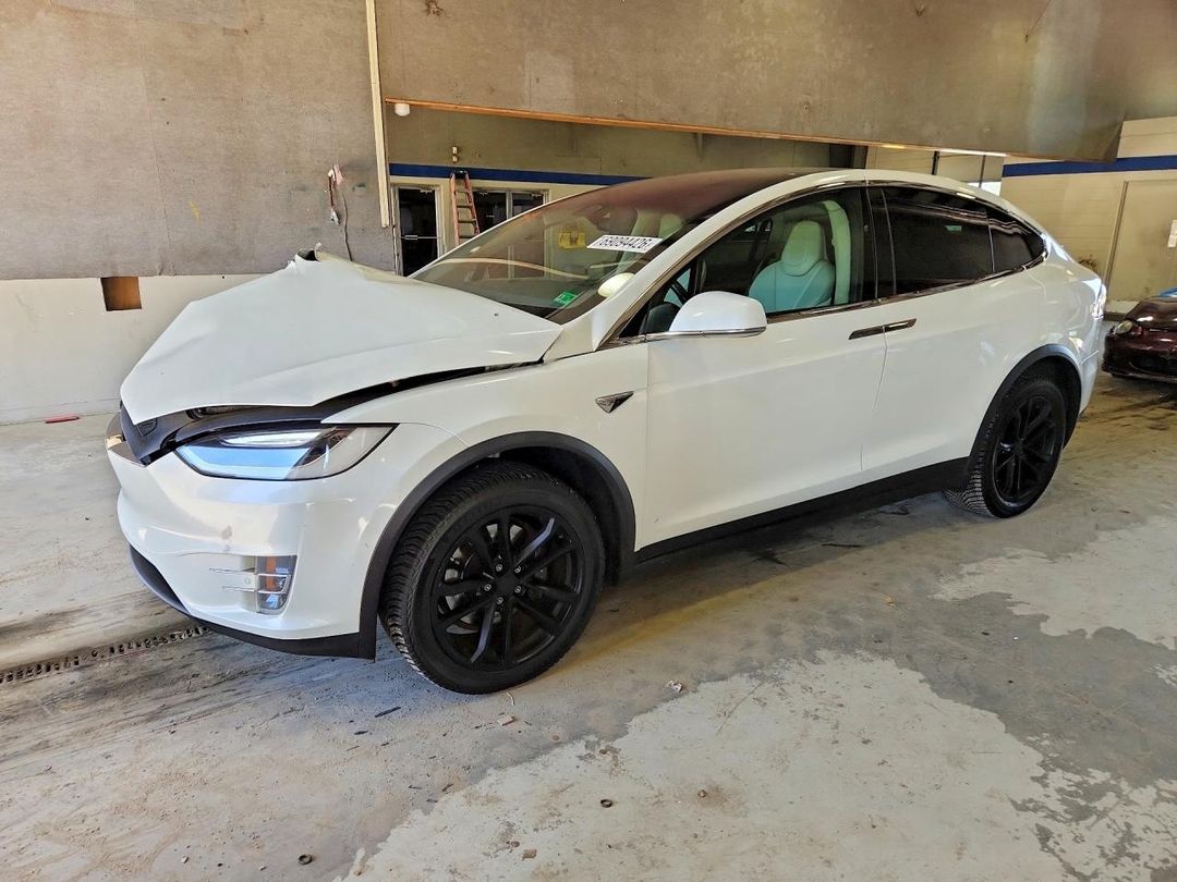 Vedere 2017 TESLA MODEL X, unghi 1