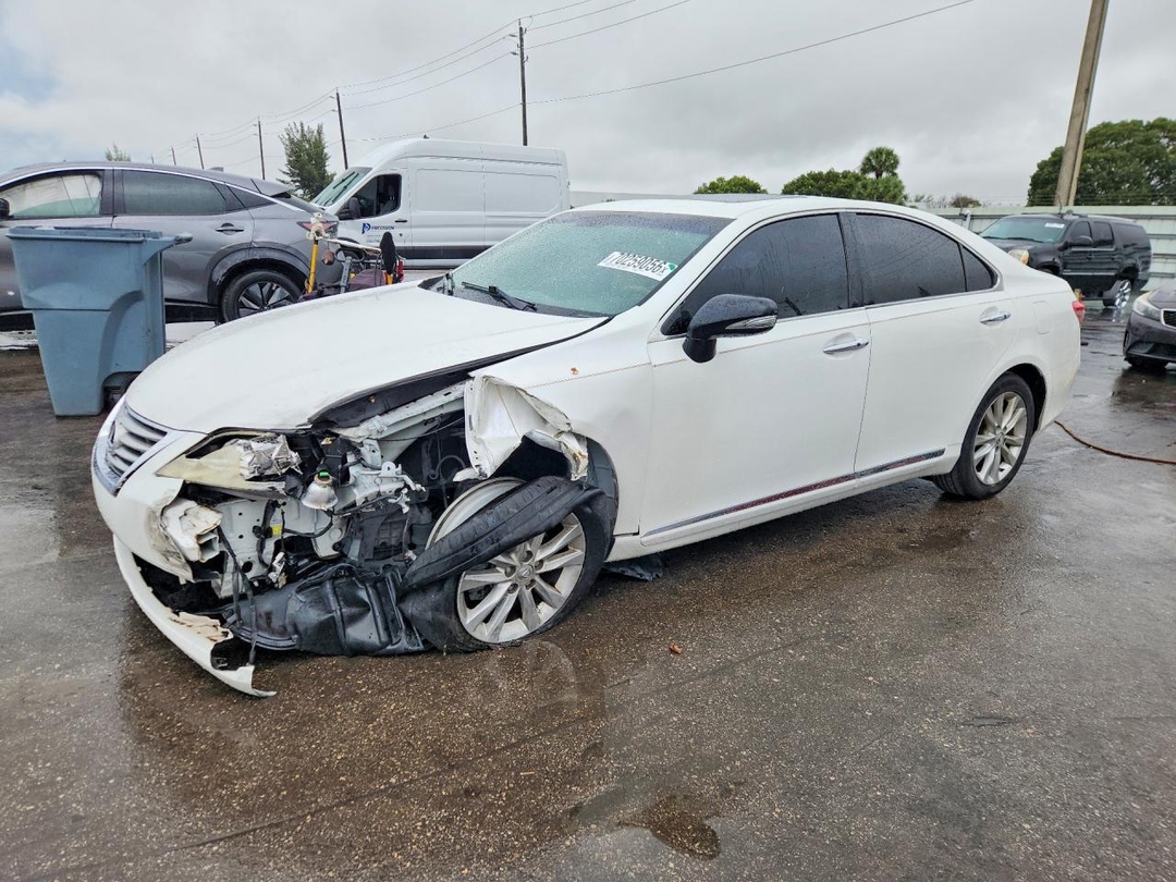 منظر 2010 LEXUS ES 350، زاوية 1