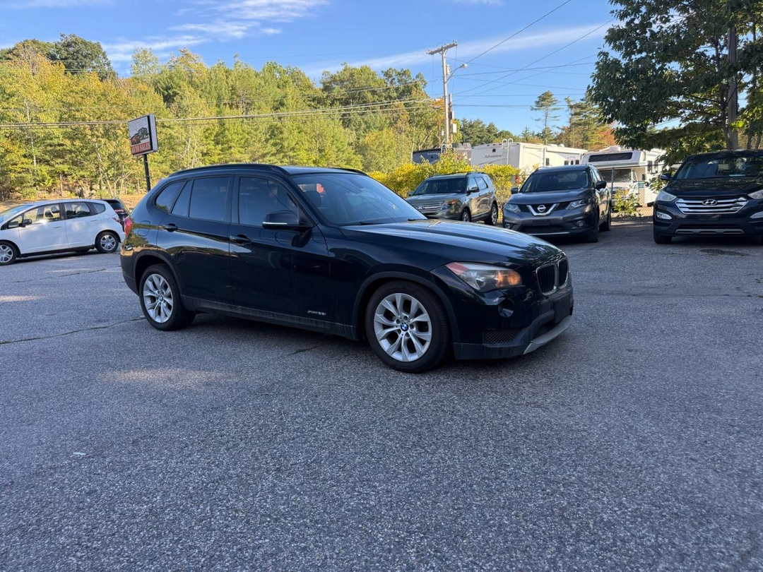 Vue de 2014 BMW X1 XDRIVE28I, angle 1