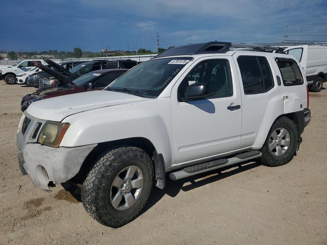 Vue de 2010 NISSAN XTERRA X, angle 1