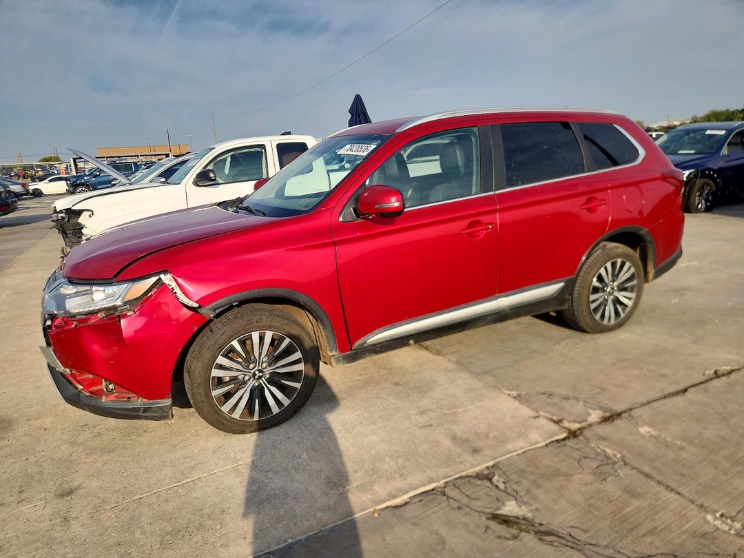 Вид 2020 MITSUBISHI OUTLANDER SE, угол 1