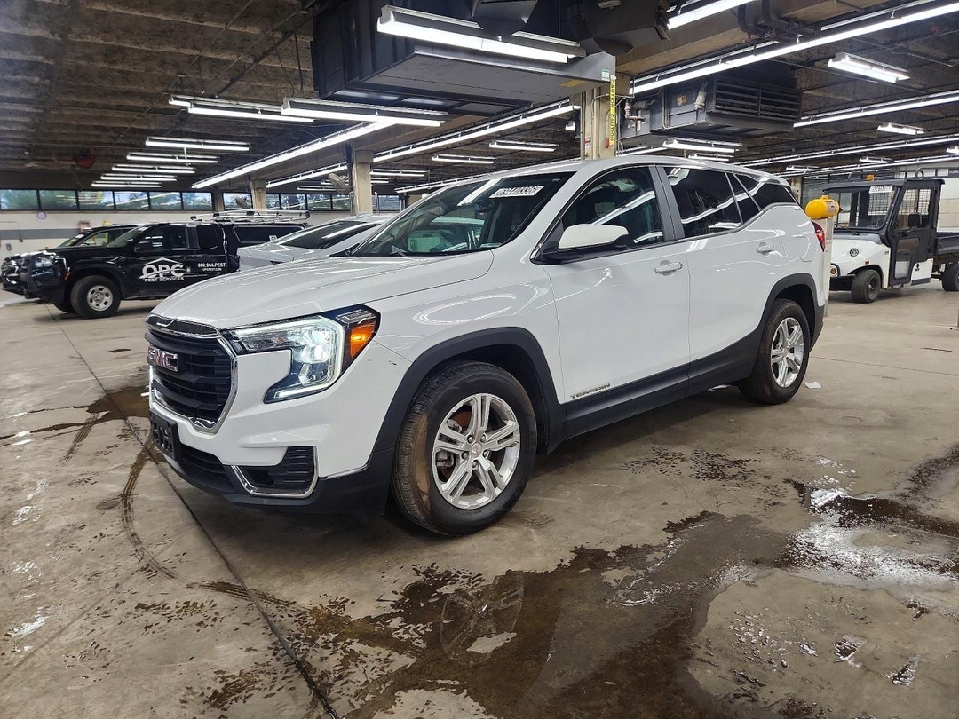 Vista de 2024 GMC TERRAIN SLE, ángulo 1