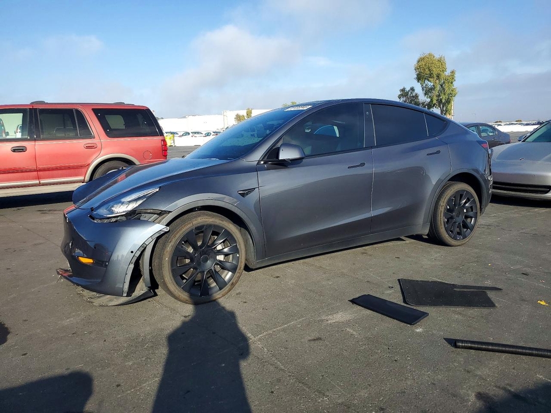 منظر 2021 TESLA MODEL Y، زاوية 1