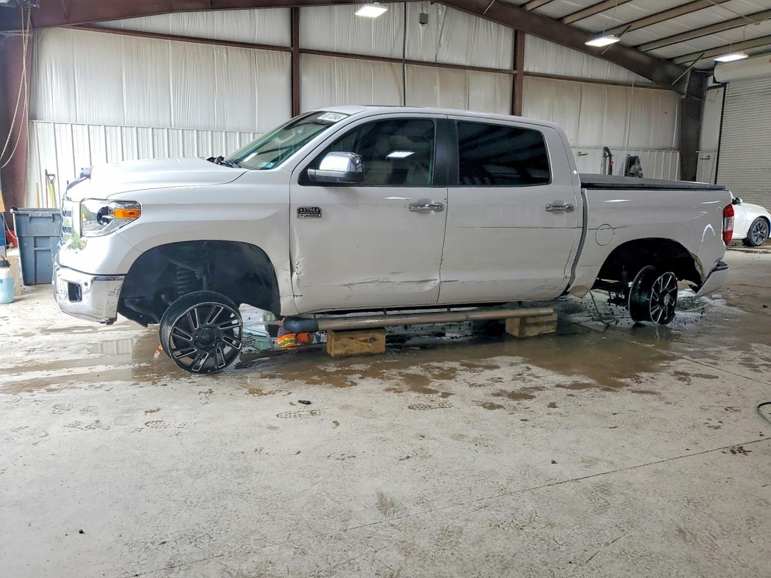 منظر 2018 TOYOTA TUNDRA 1794 EDITION، زاوية 1