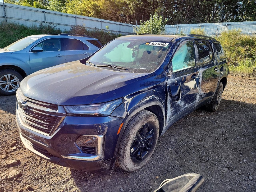 منظر 2023 CHEVROLET TRAVERSE LT، زاوية 1