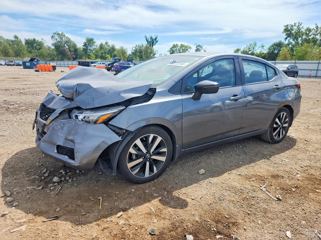 منظر 2022 NISSAN VERSA SR، زاوية 1