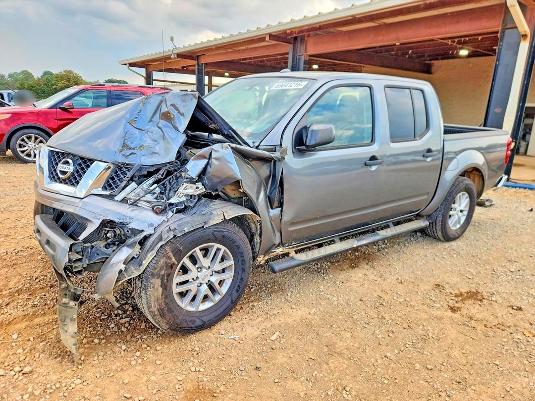 Вид 2016 NISSAN FRONTIER SV, угол 1