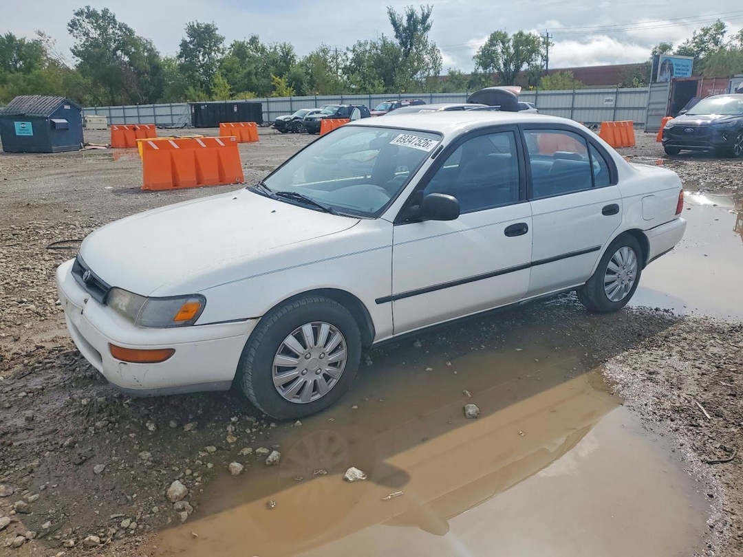 Вид 1995 TOYOTA COROLLA DX, угол 1