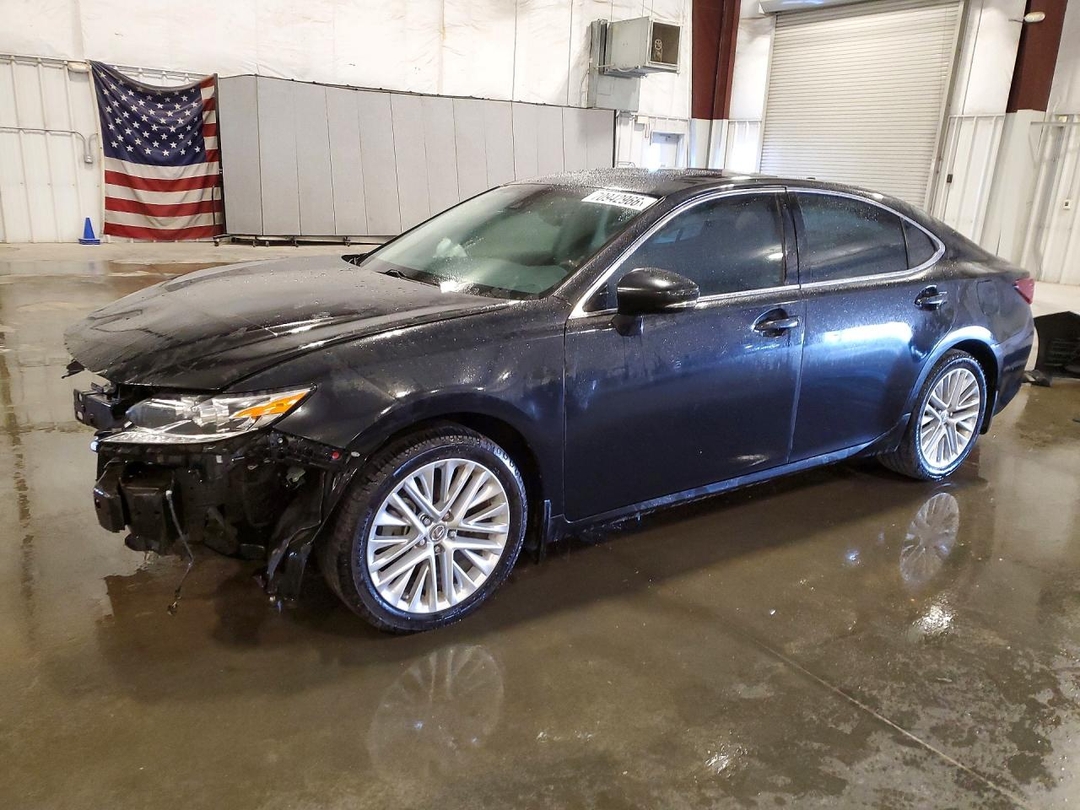 Vue de 2018 LEXUS ES 350, angle 1
