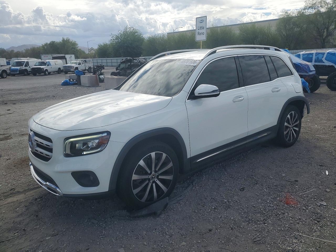 منظر 2022 MERCEDES-BENZ GLB 250 4MATIC، زاوية 1