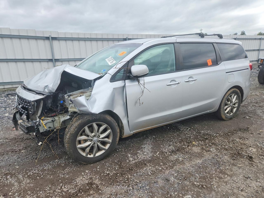 Vue de 2019 KIA SEDONA EX, angle 1