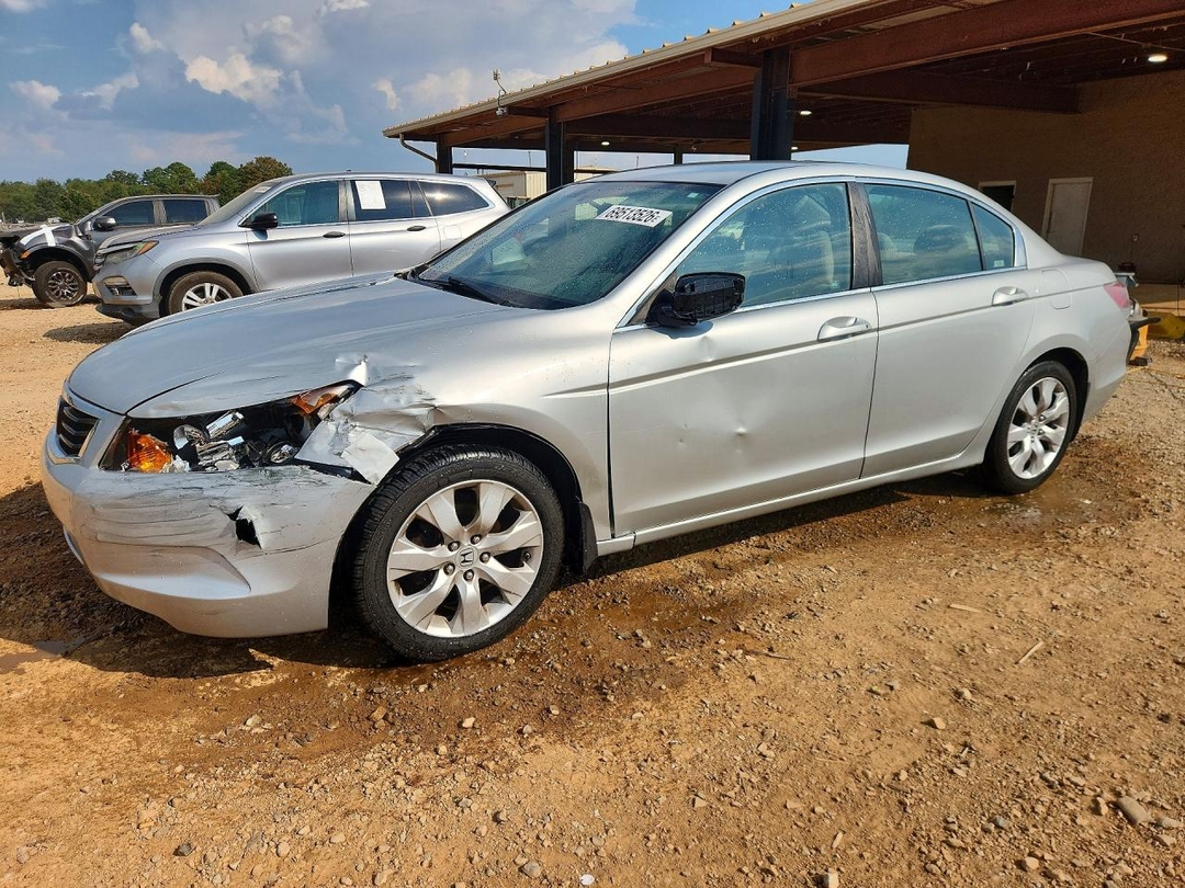 Вид 2009 HONDA ACCORD LX, угол 1