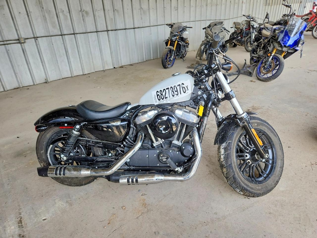 Vista de 2020 HARLEY-DAVIDSON XL1200 X, ángulo 1