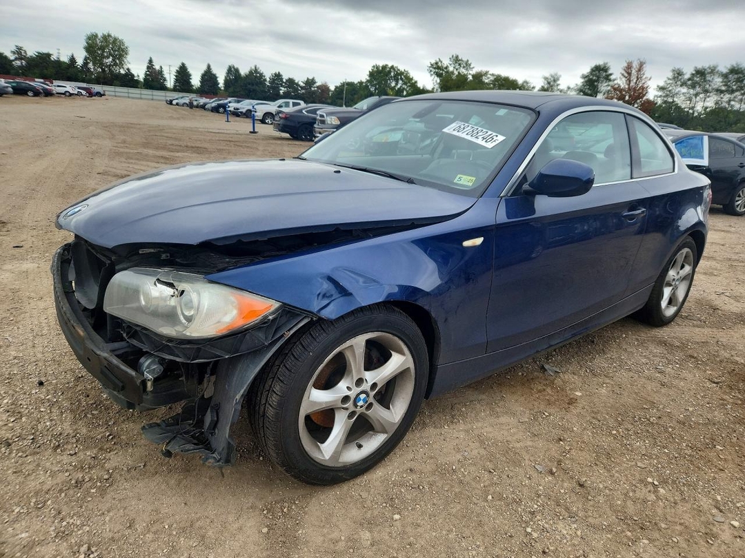 منظر 2010 BMW 128 I، زاوية 1