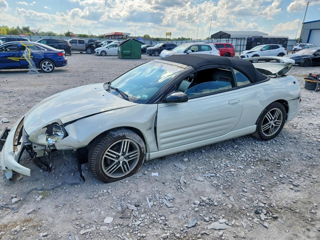 Vista de 2003 MITSUBISHI ECLIPSE SPYDER GTS, ángulo 1
