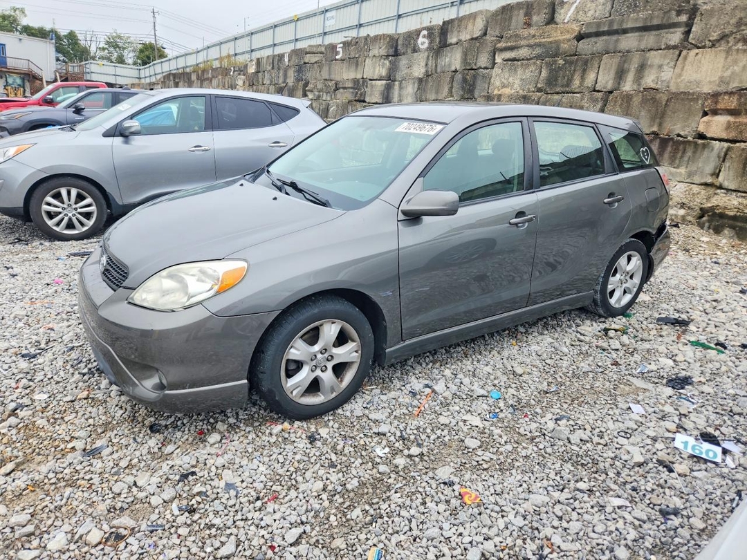 Вид 2006 TOYOTA MATRIX XR, угол 1