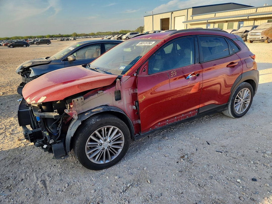 Вид 2021 HYUNDAI KONA SEL, угол 1
