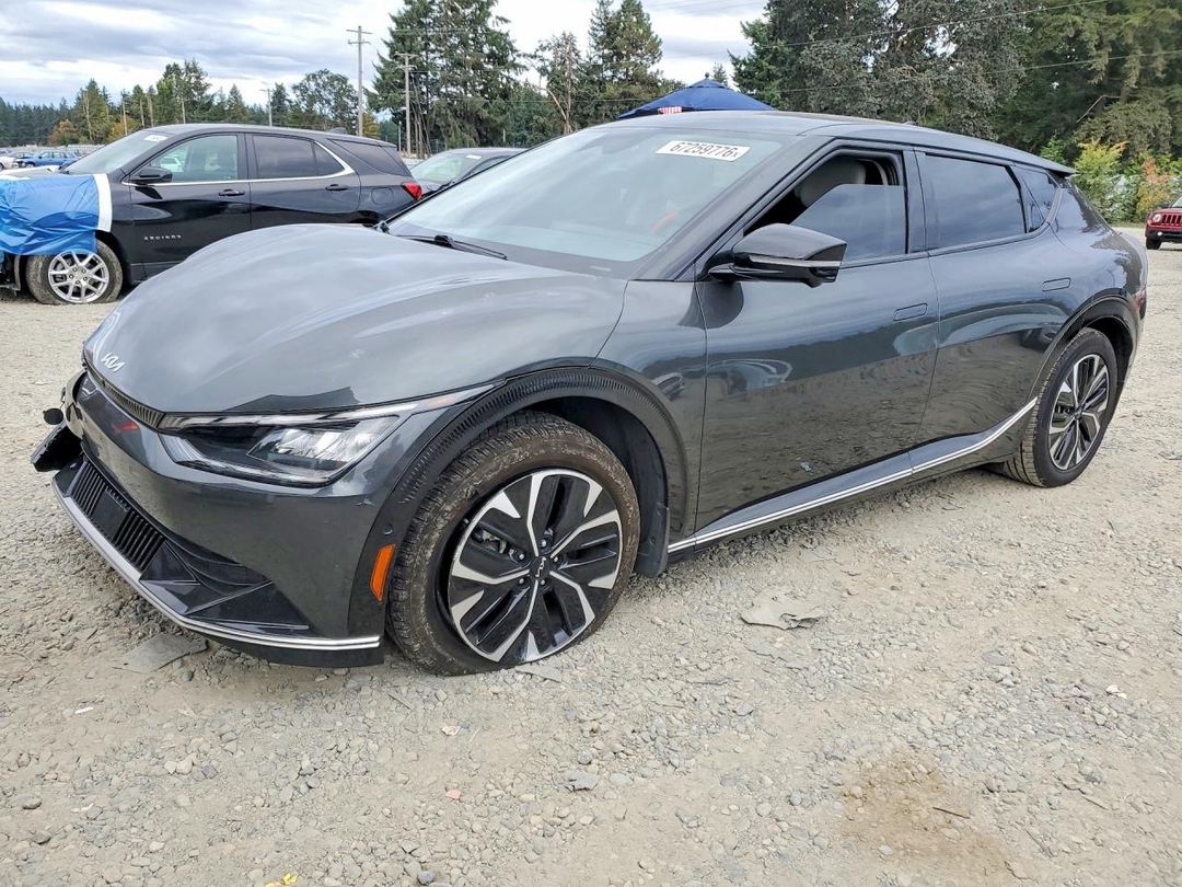 Vista de 2023 KIA EV6 WIND, ángulo 1