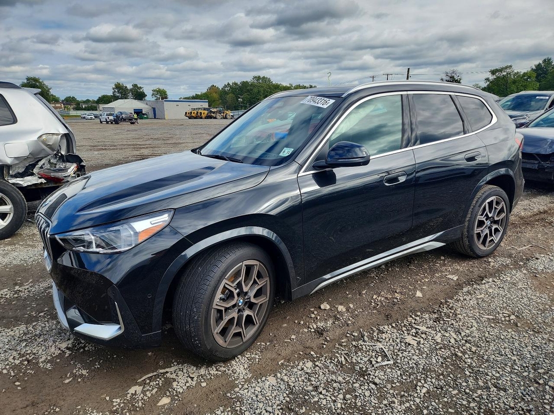 Вид 2026 BMW X1 XDRIVE28I, угол 1