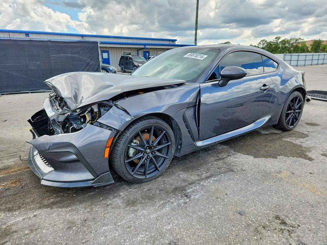 Vue de 2023 TOYOTA GR 86 PREMIUM, angle 1