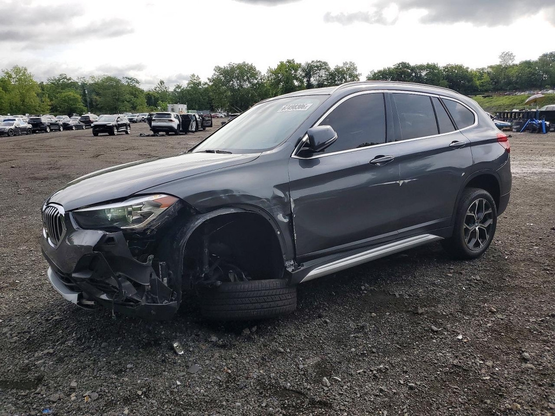 Vista de 2022 BMW X1 XDRIVE28I, ángulo 1