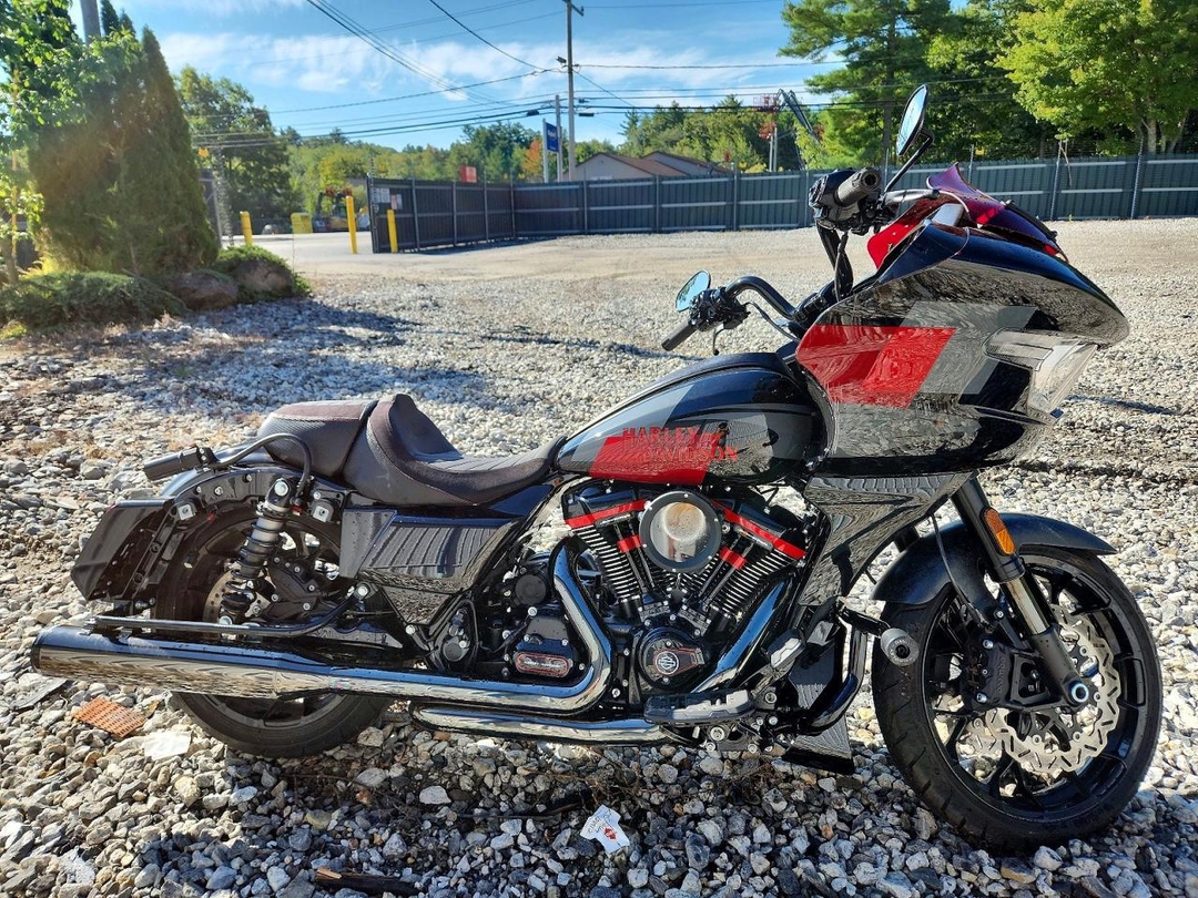 Vista de 2025 HARLEY-DAVIDSON FLTRXSTSE, ángulo 1