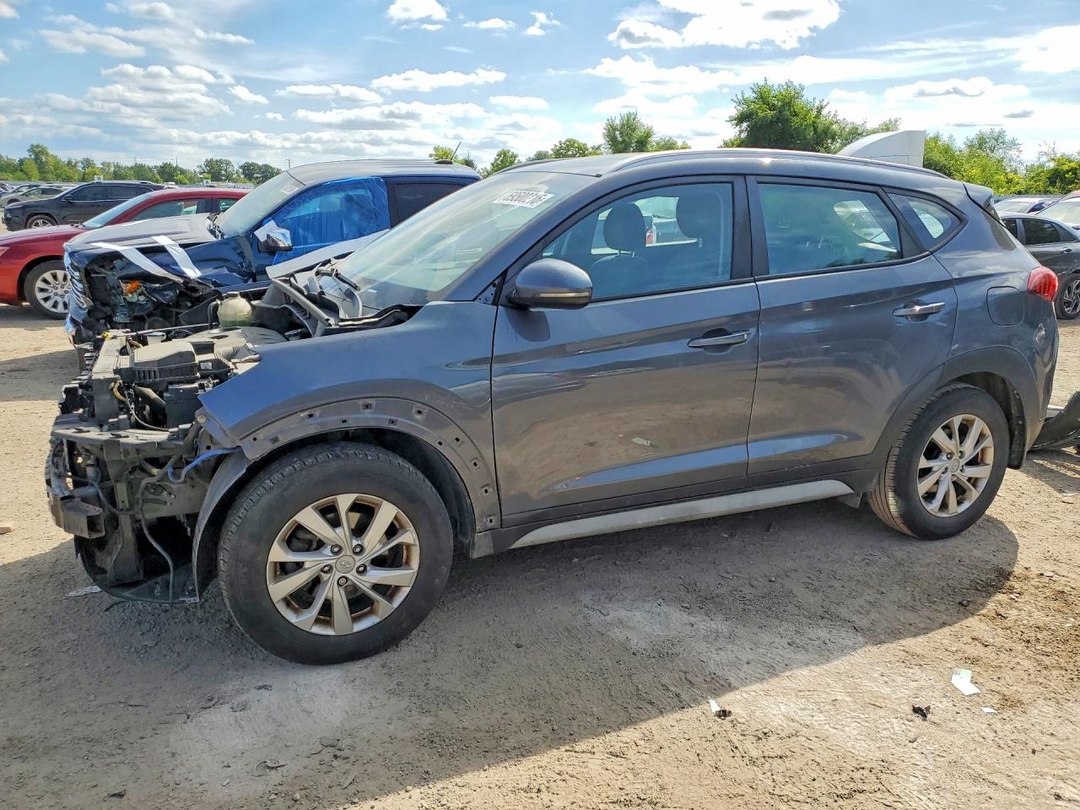 2019 HYUNDAI TUCSON SE view, angle 1