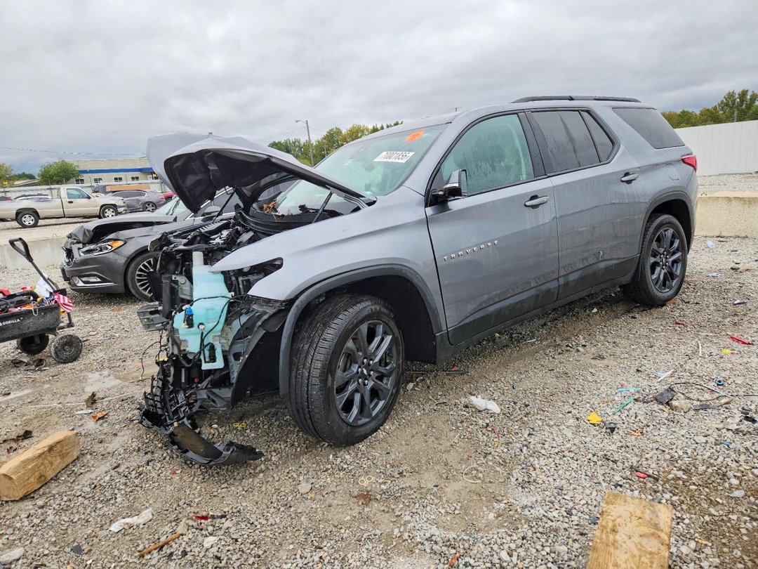 Вид 2020 CHEVROLET TRAVERSE RS, угол 1
