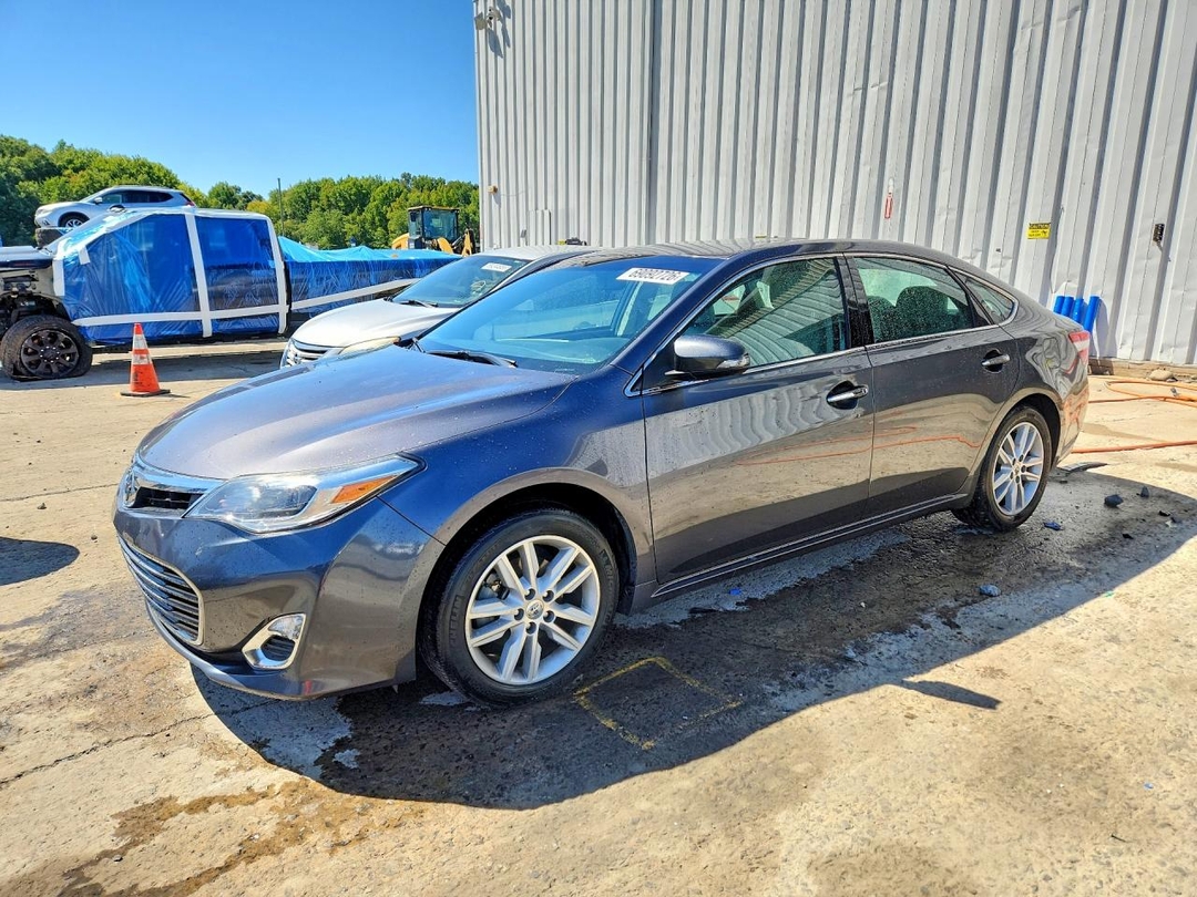 منظر 2013 TOYOTA AVALON XLE PREMIUM، زاوية 1