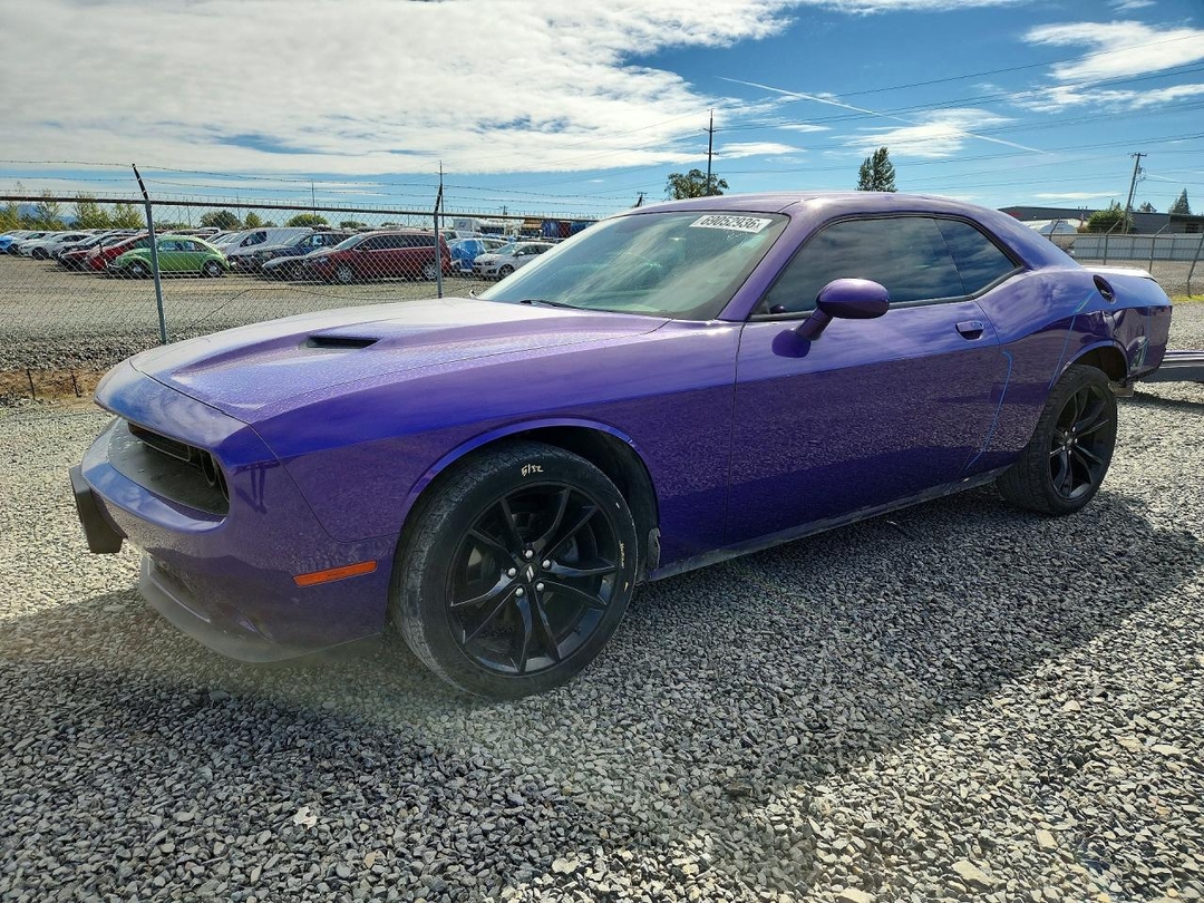 Vue de 2018 DODGE CHALLENGER SXT, angle 1
