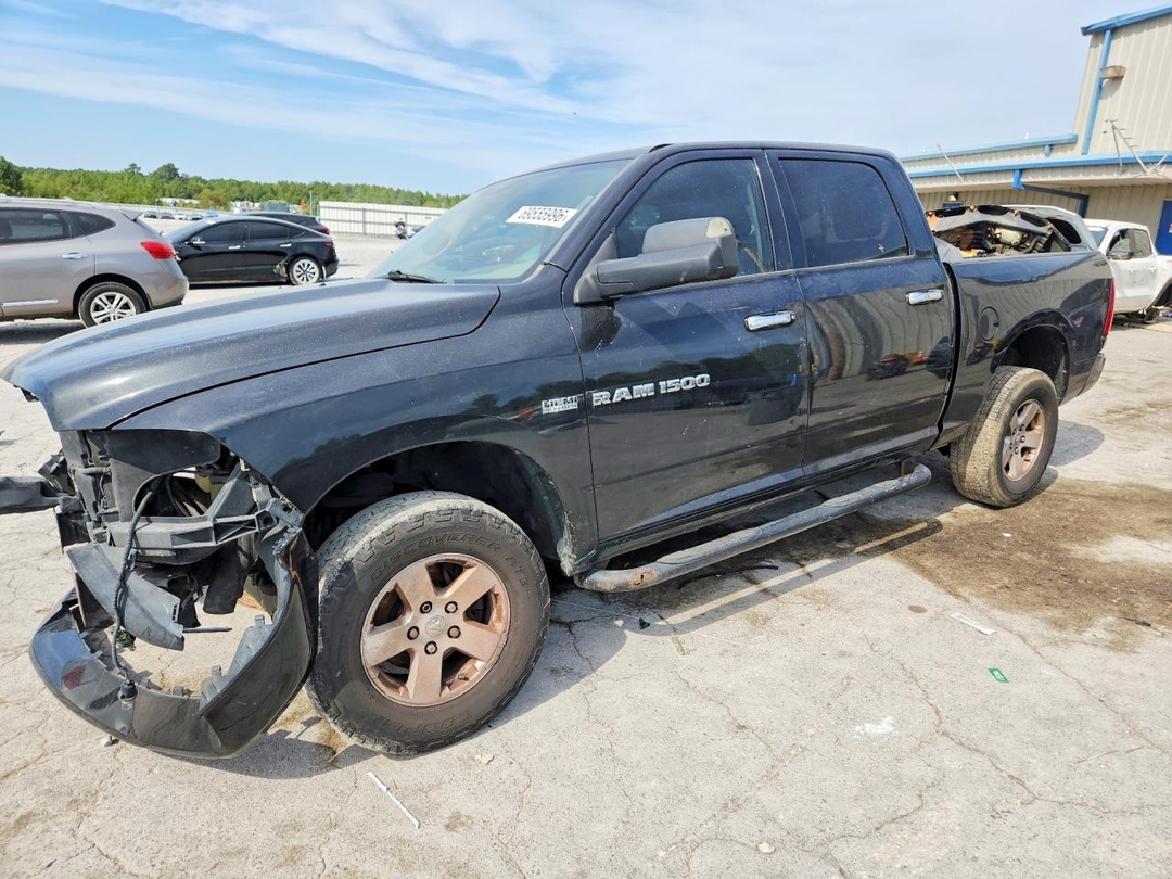 Vue de 2011 DODGE RAM 1500, angle 1