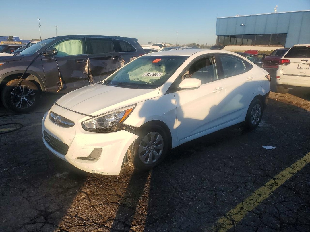 منظر 2017 HYUNDAI ACCENT SE، زاوية 1