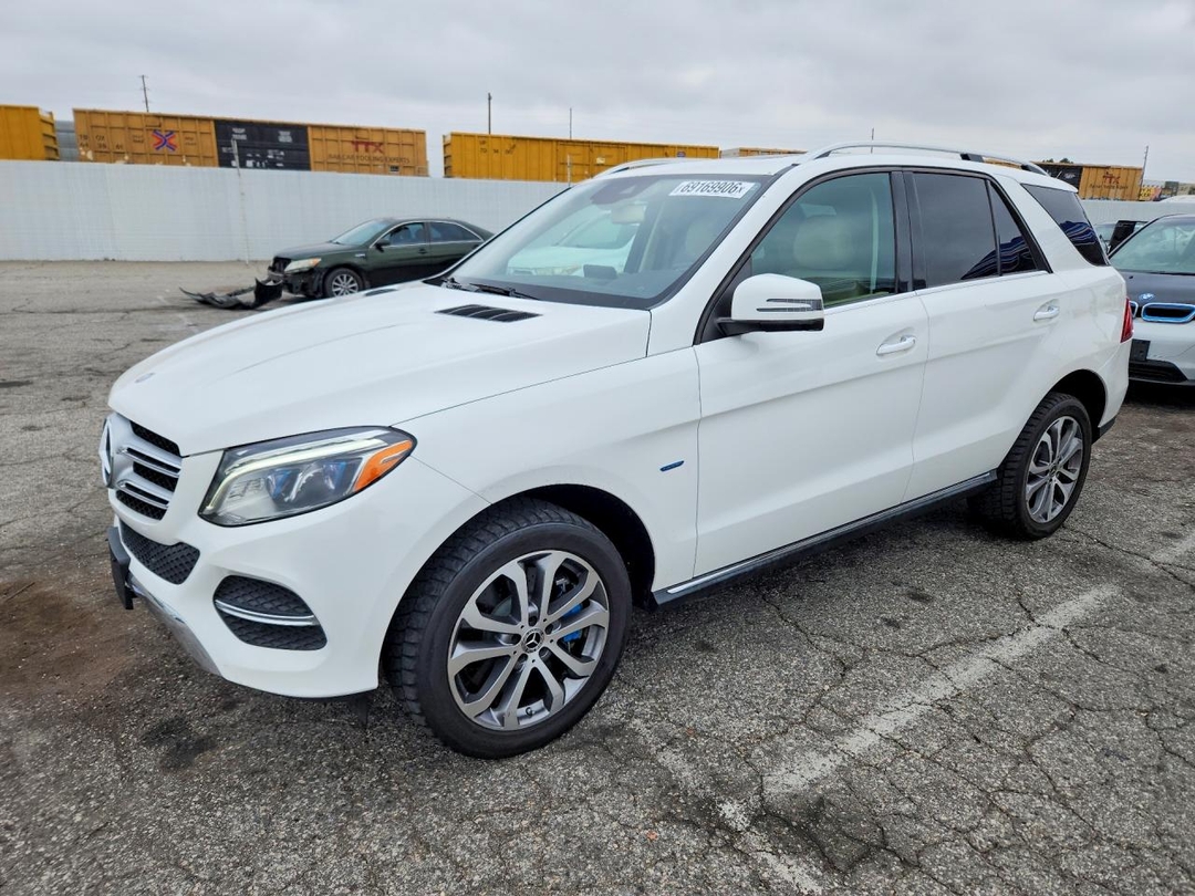 Vista de 2017 MERCEDES-BENZ GLE 550E 4MATIC, ángulo 1