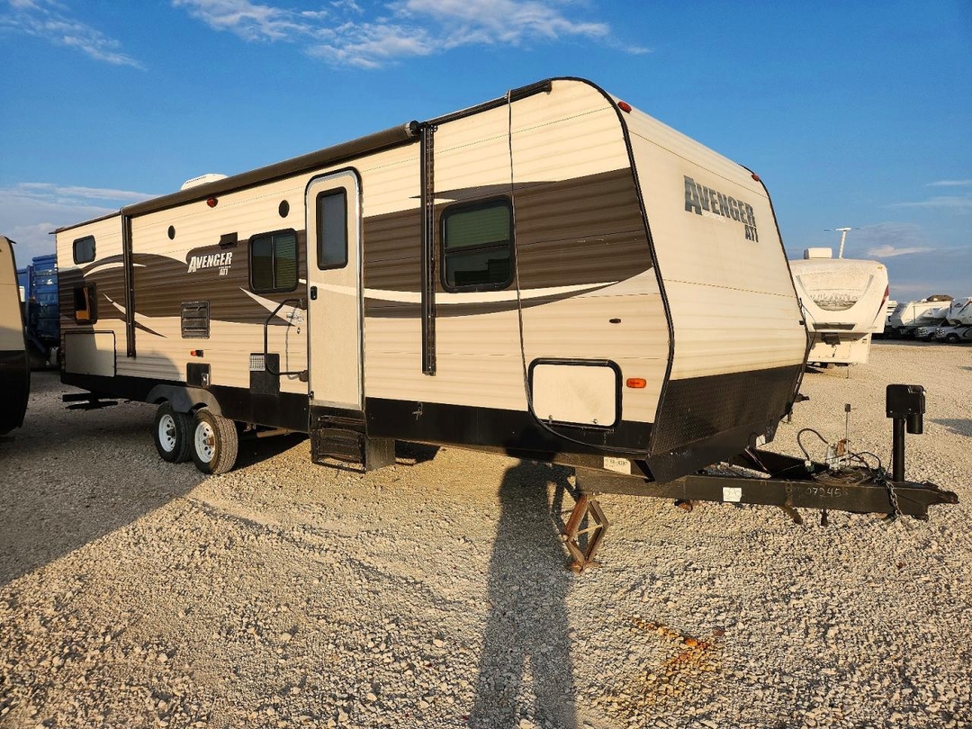Vue de 2017 FOREST RIVER AVENGER CAMPER, angle 1