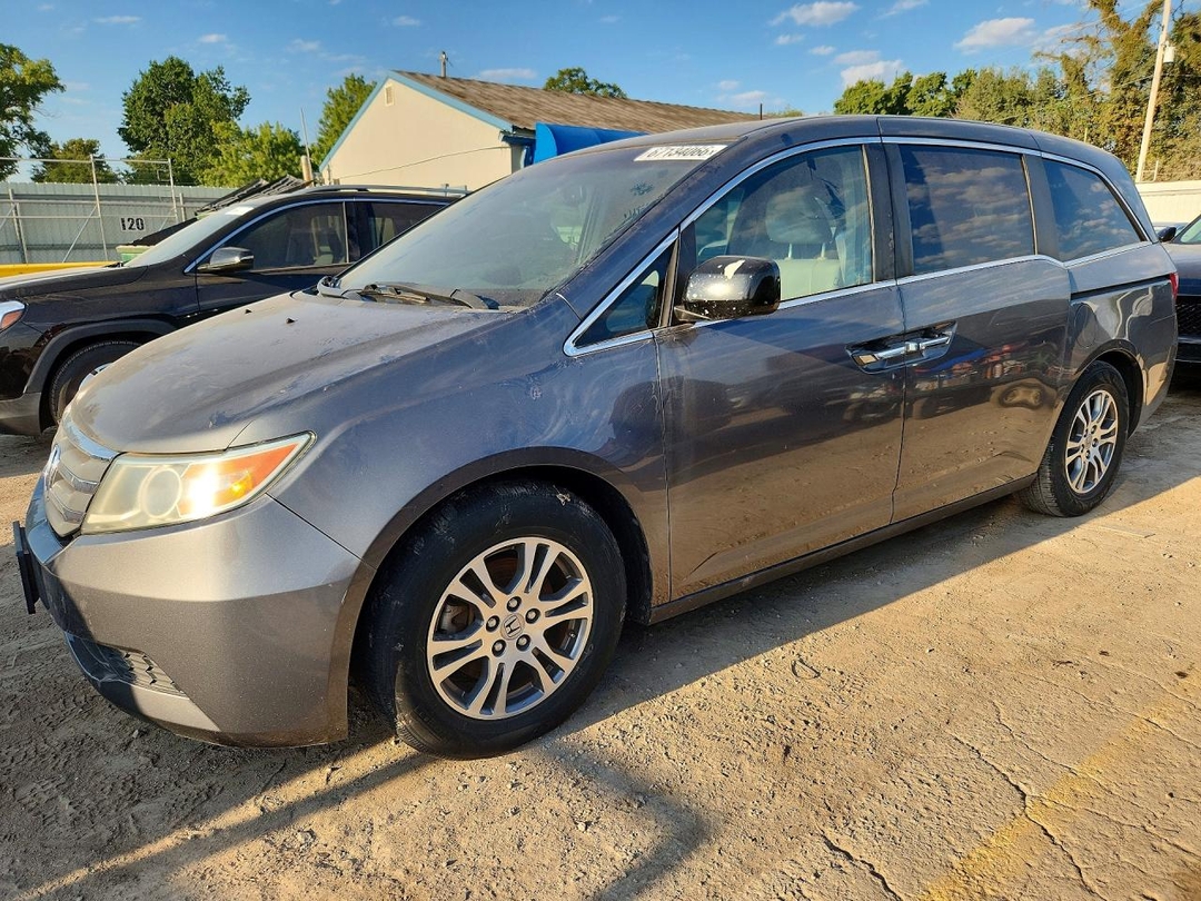 Vue de 2011 HONDA ODYSSEY EXL, angle 1
