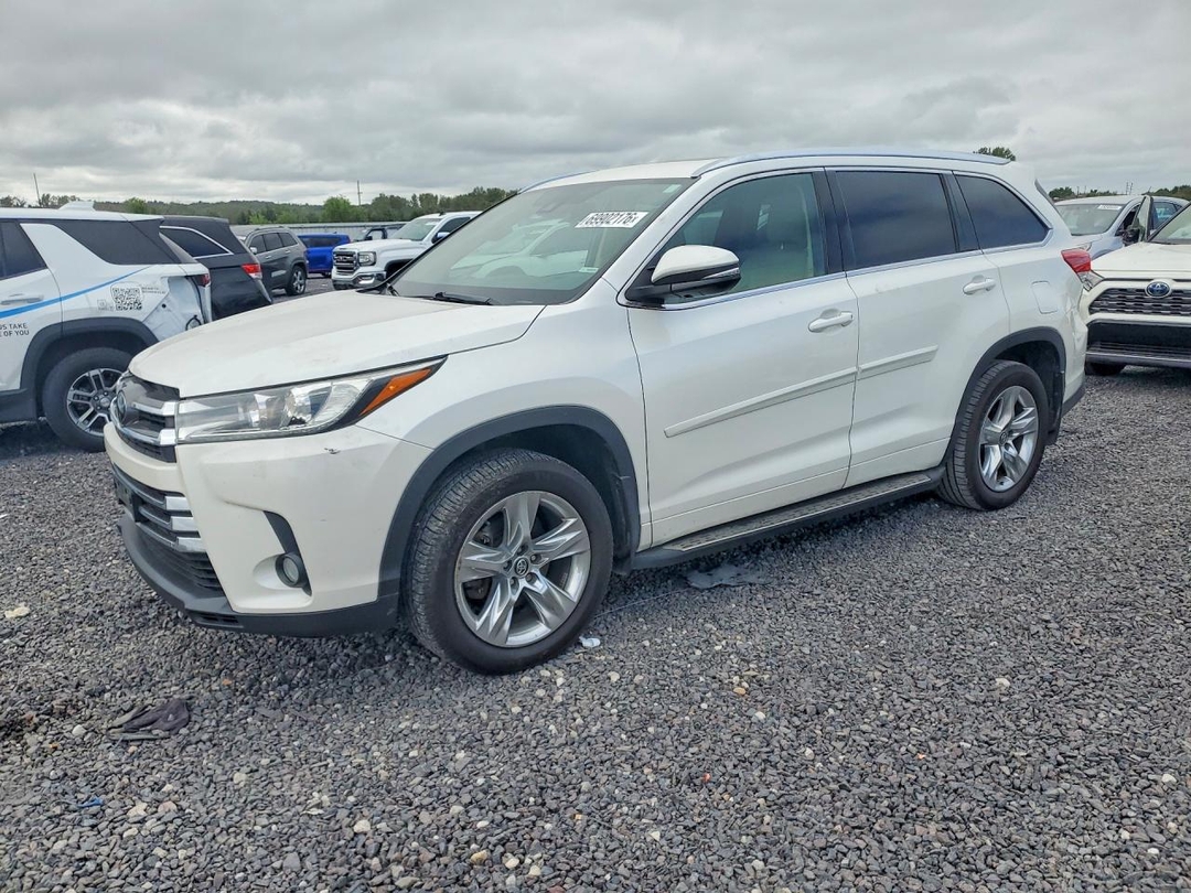 2017 TOYOTA HIGHLANDER LIMITED view, angle 1
