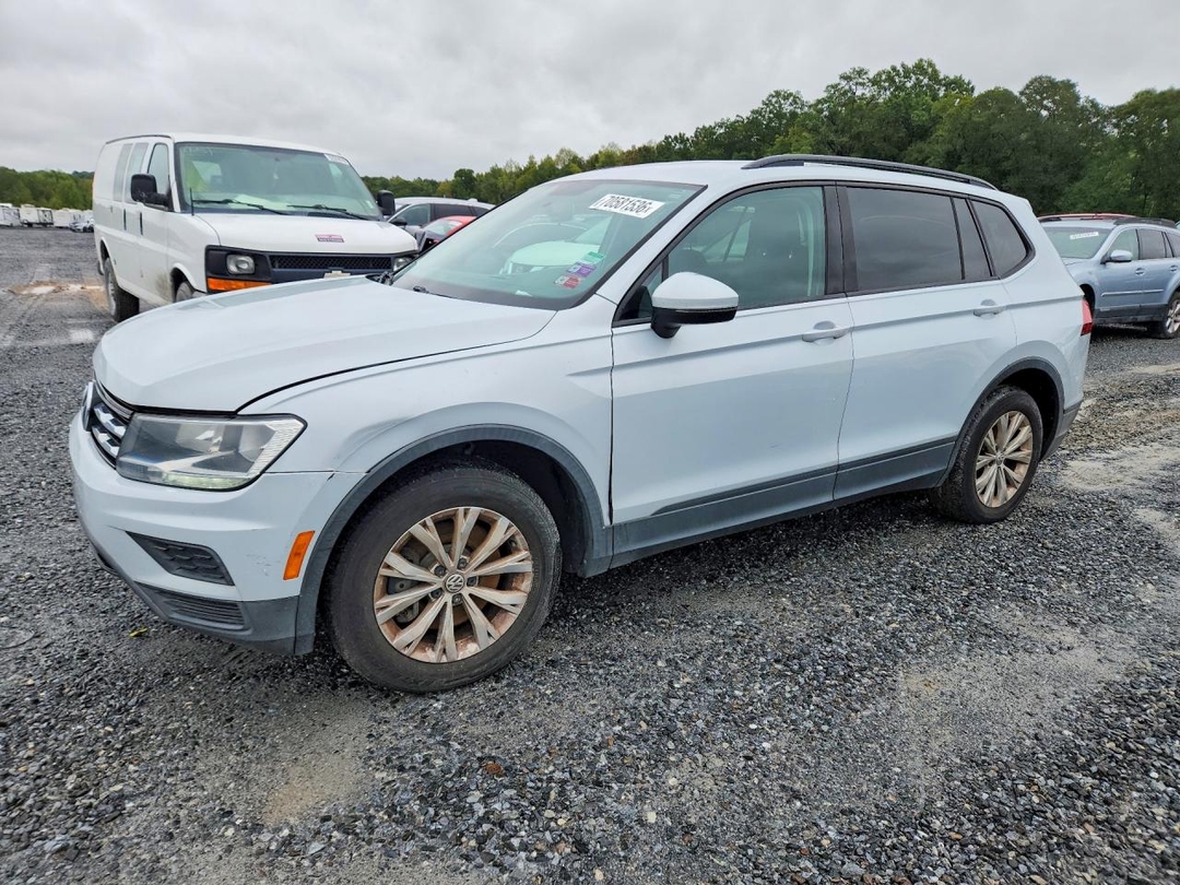 Вид 2018 VOLKSWAGEN TIGUAN S, угол 1