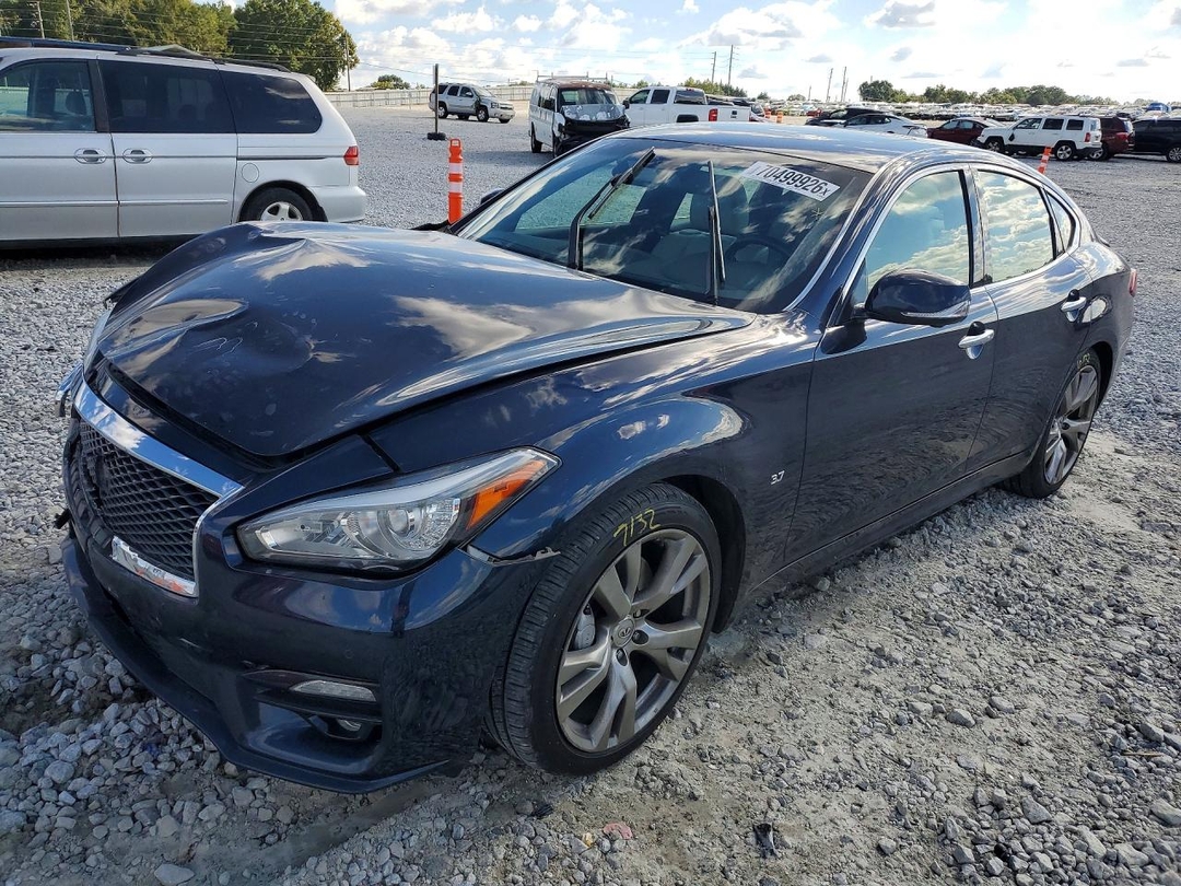 Vedere 2015 INFINITI Q70 3.7, unghi 1