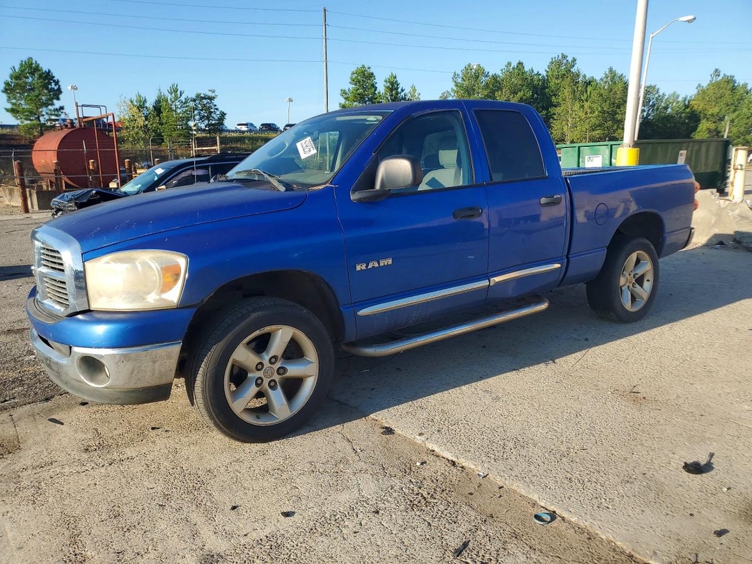 Vue de 2008 DODGE RAM 1500 ST, angle 1