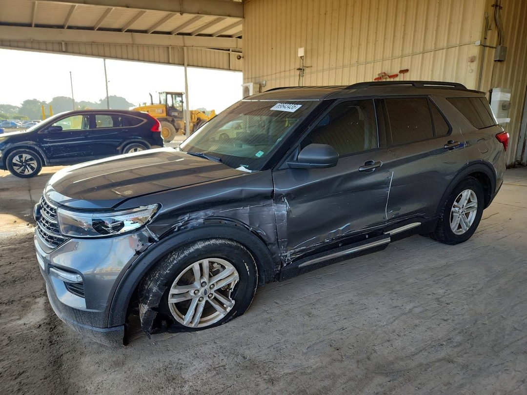 Vedere 2022 FORD EXPLORER XLT, unghi 1