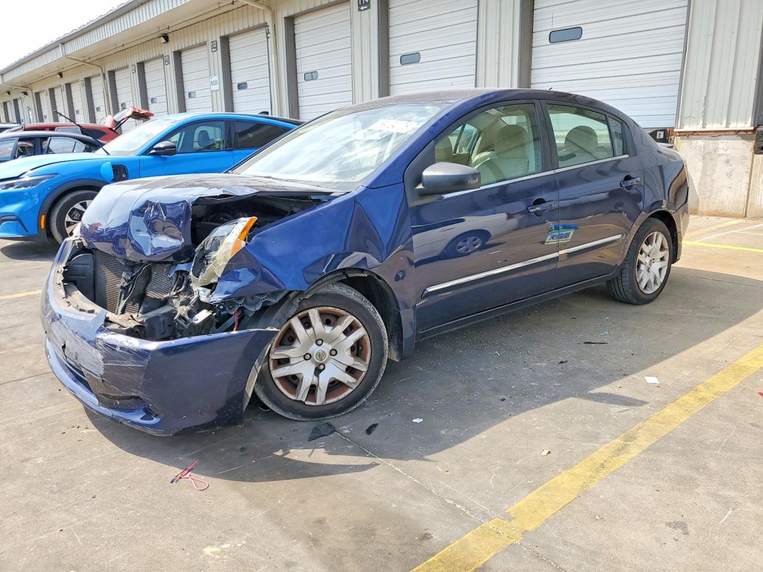 Вид 2012 NISSAN SENTRA 2.0, угол 1